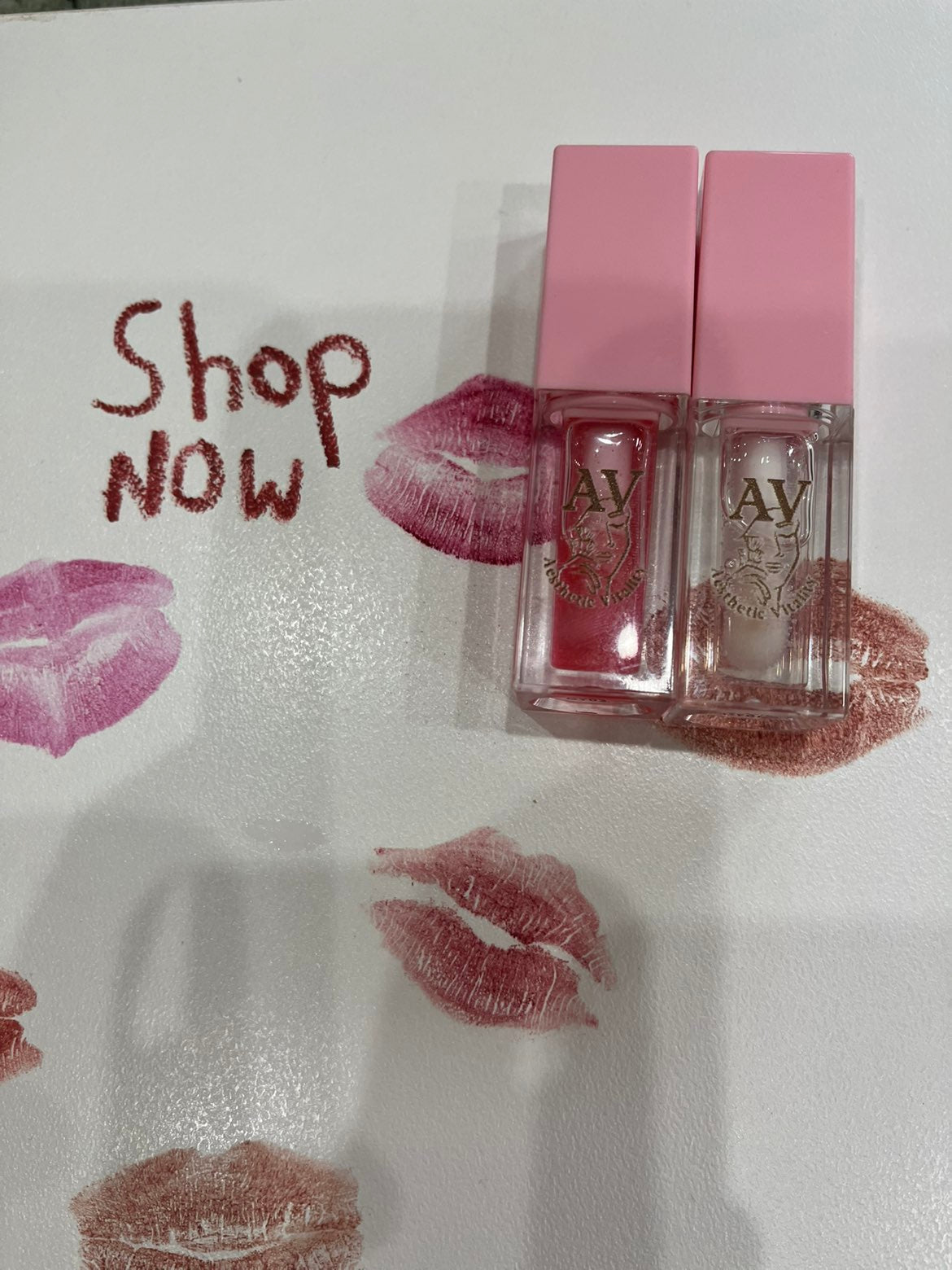 AV Nourishing Lip Oil - Vegan Long-Lasting Hydration | Professional Formula